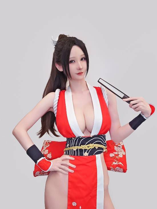 剑星》第三位体模Myboo分享COS不知火舞照片  第3张