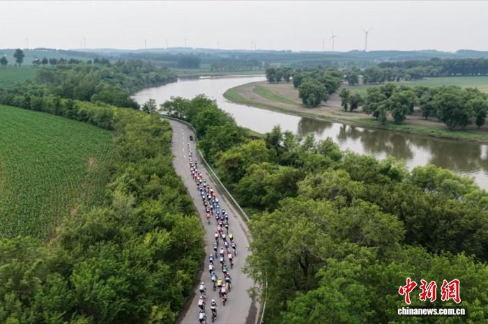 美利达诺飞客车队徐兆亮与宁夏瑞豹车队朱诗萌分获公路自行车联赛康平站个人计时赛冠军  第2张