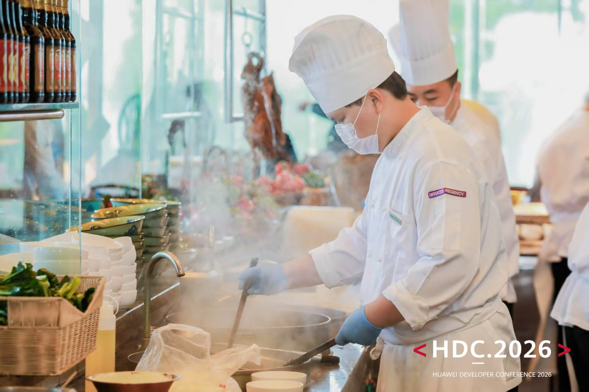 HDC 2026早餐会讨论鸿蒙生态技术演进与商业闭环