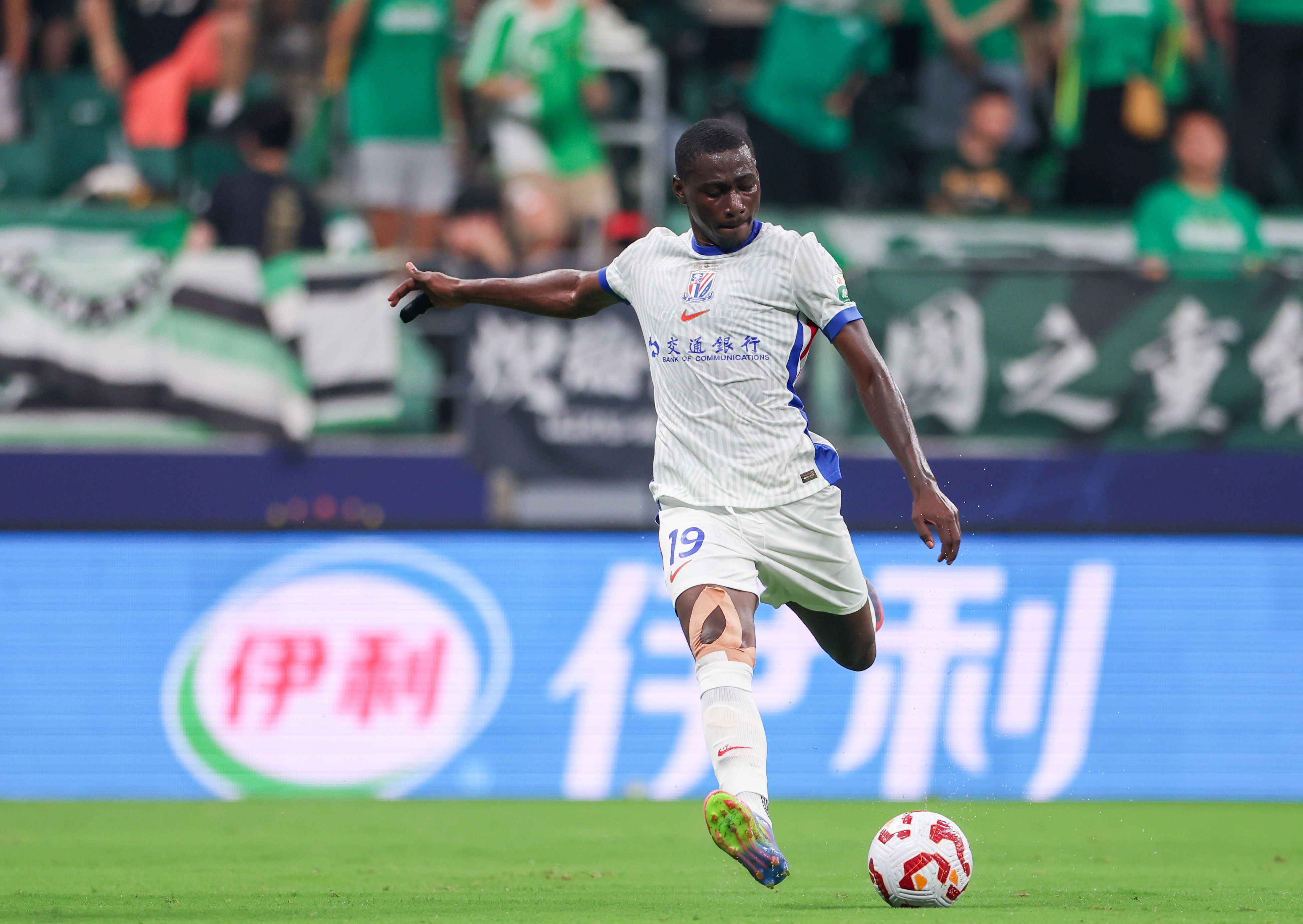 上海申花教学赛3-1胜上海泽天，阿苏埃归队后取得进球