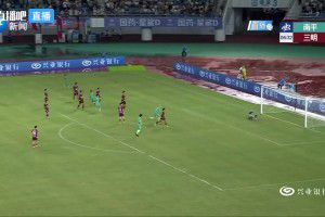 闽超第7轮南平队主场2-0战胜三明队 开场1分钟吴鸿晨破门