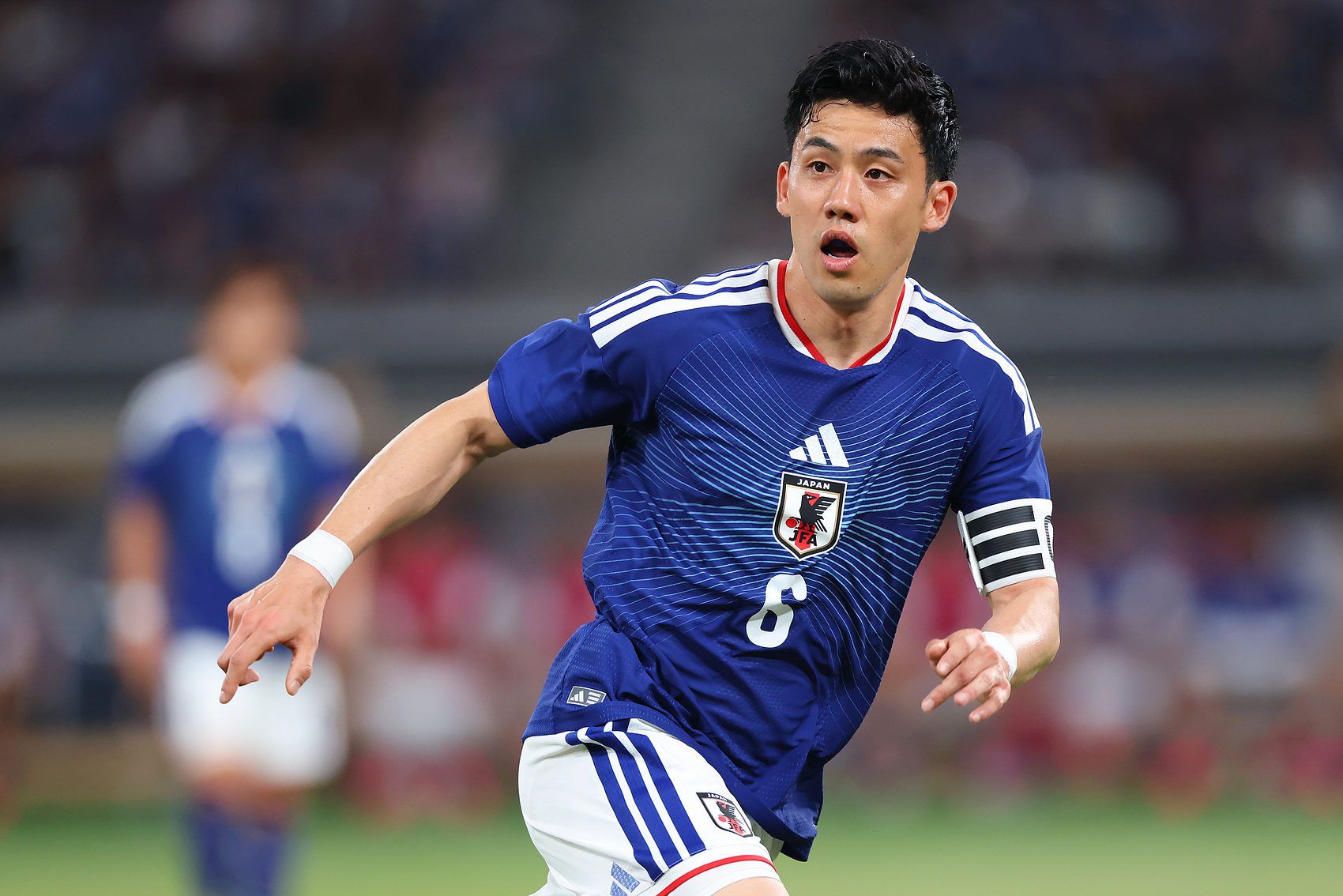 日本队世界杯首战2-2平荷兰 新队长板仓滉透露赛前获远藤航视频鼓舞