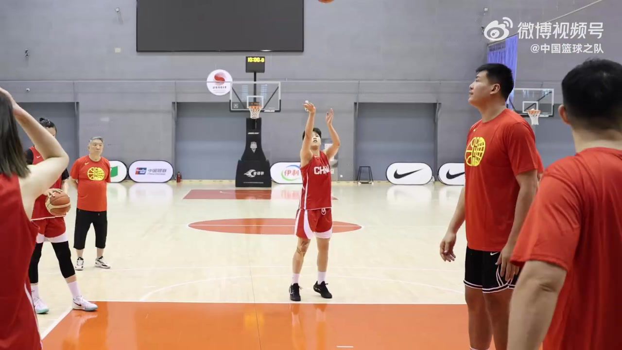 中国女篮发布训练视频 备战对抗关键球能力