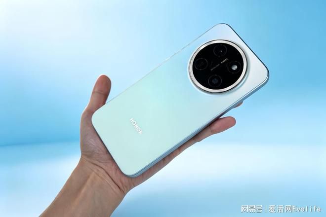荣耀X80 Pro Max发布：配备11000mAh电池与动态光泽后盖  第9张