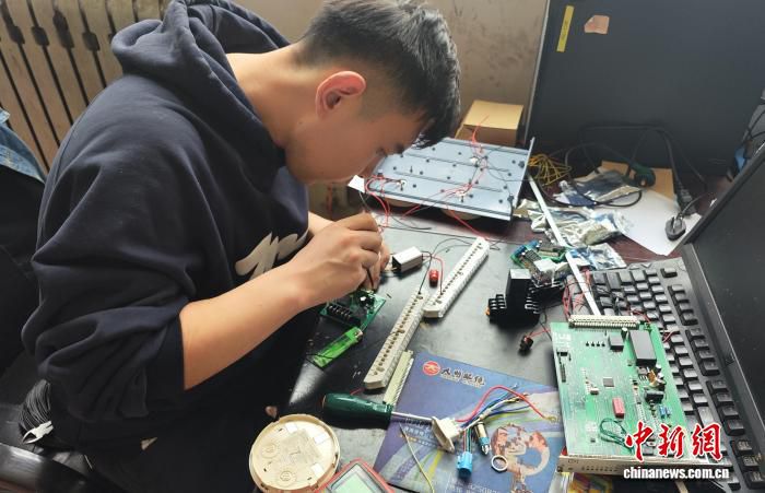 青藏铁路通车二十周年：西宁机务段建立高原机车检修体系  第2张