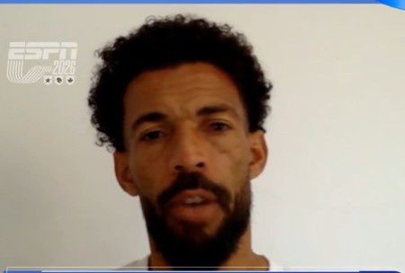 佛得角门将沃齐尼亚以40岁12天成世界杯最年长首秀球员，刷新哈钦森在2022年创下的纪录  第1张