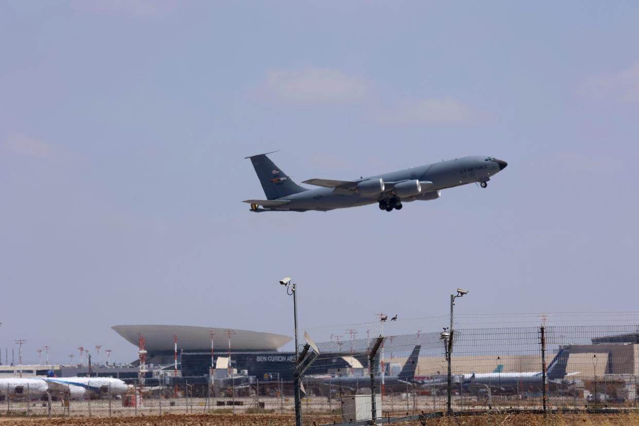 美军空中加油机飞离以色列本古里安机场，伊美谅解备忘录落地  第2张