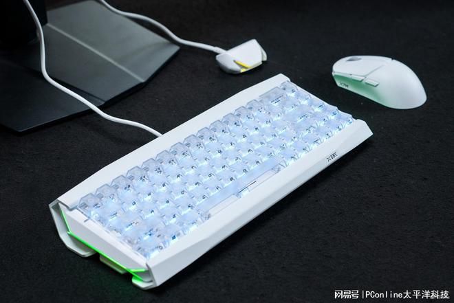 微星X68K磁轴键盘与X7M三模无线鼠标上手体验  第7张