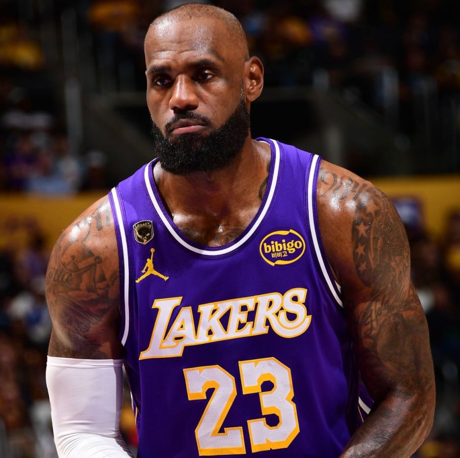 NBA名嘴西蒙斯：愿押上性命赌詹姆斯加盟勇士  第6张
