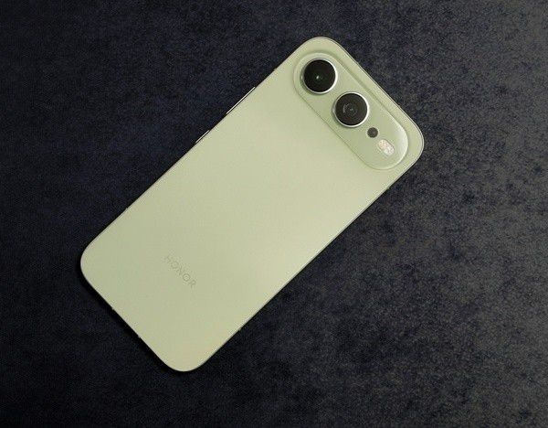 3000元档位四款手机横评：荣耀、OPPO、华为、vivo如何选