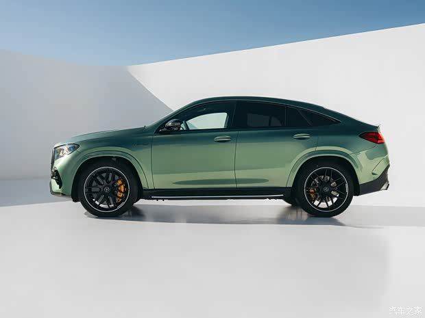 梅赛德斯-AMG GLE 63 S系列官图发布 搭载621马力4.0T V8发动机  第3张