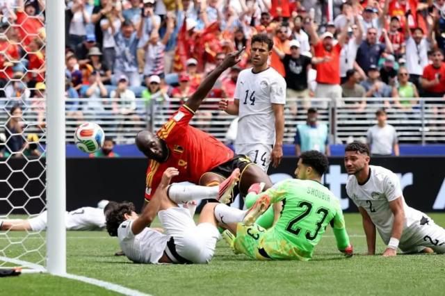 比利时热身赛1-1战平埃及 卢卡库成焦点 欧洲红魔进攻哑火敲响警钟  第2张