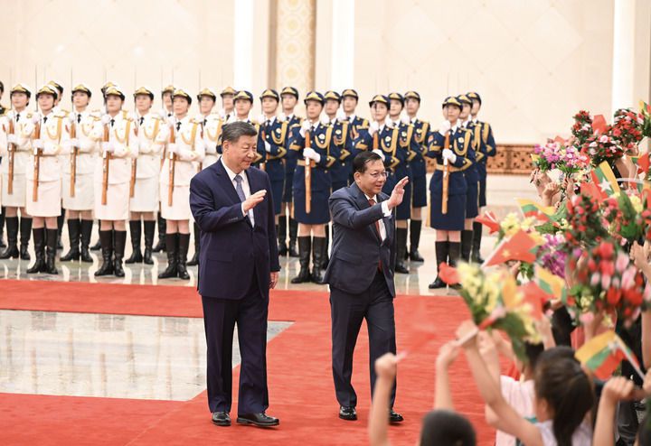 6月16日习近平同缅甸总统敏昂莱举行会谈  第3张