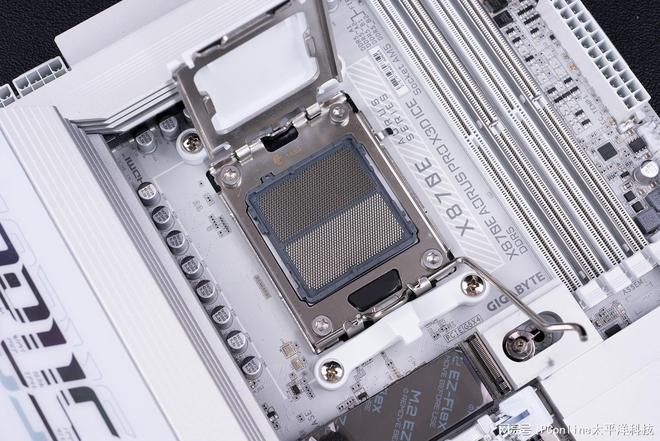 技嘉X870E主板搭载D5黑科技2.0与X3D鸡血模式2.0 降低DDR5内存超频门槛  第7张