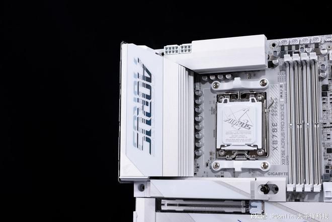 技嘉X870E主板搭载D5黑科技2.0与X3D鸡血模式2.0 降低DDR5内存超频门槛  第4张