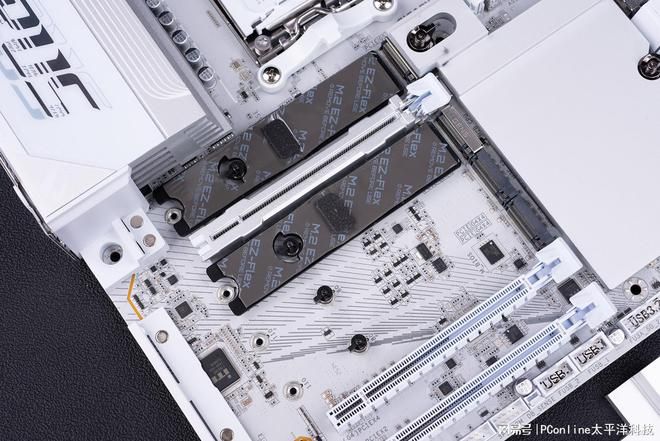 技嘉X870E主板搭载D5黑科技2.0与X3D鸡血模式2.0 降低DDR5内存超频门槛  第18张