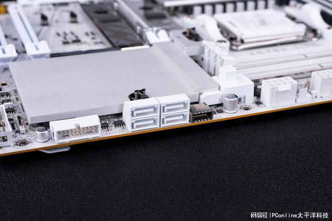 技嘉X870E主板搭载D5黑科技2.0与X3D鸡血模式2.0 降低DDR5内存超频门槛  第20张