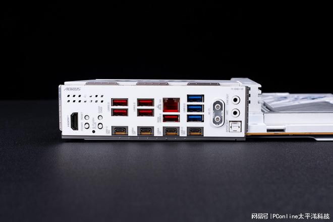 技嘉X870E主板搭载D5黑科技2.0与X3D鸡血模式2.0 降低DDR5内存超频门槛  第23张