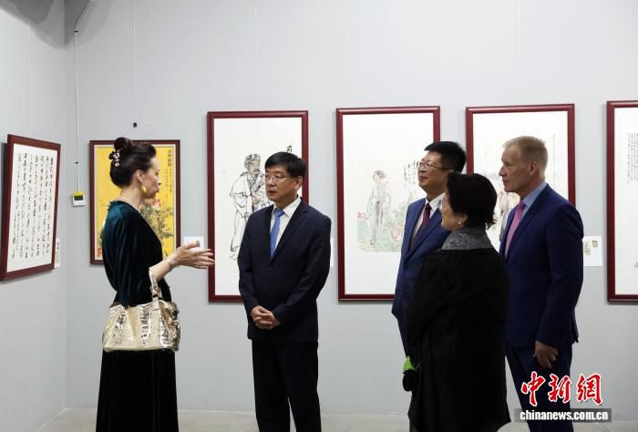 山东60位书画艺术家作品15日在莫斯科国立苏里科夫美术学院美术馆展出