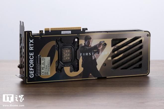 七彩虹发布iGame GeForce RTX 5070 Ultra OC 12GB x 007 First Light Edition联名限定显卡  第3张