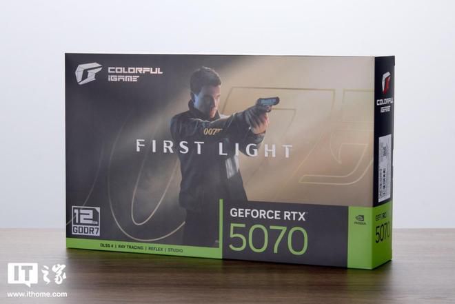 七彩虹发布iGame GeForce RTX 5070 Ultra OC 12GB x 007 First Light Edition联名限定显卡  第10张