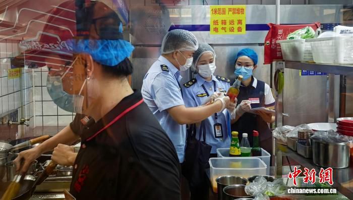 广西市场监管局排查8.5万外卖商户，查办5188件案件，下线2146家违规商家