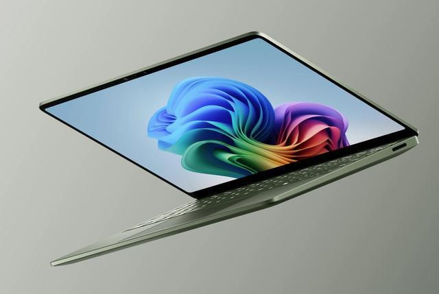 微软发售Surface Laptop 8与Surface Pro 12 起售价上调100美元  第2张