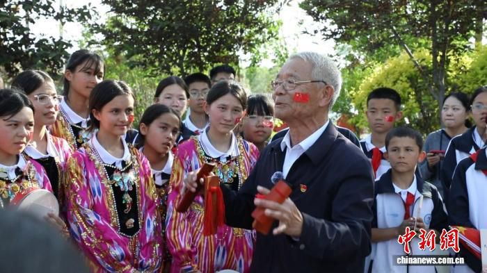 新疆兵团第六师“五老”讲师团深入基层开展红色教育  第3张