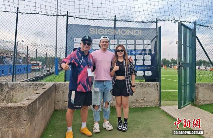 中国足球小将2014队意大利夺冠 奖杯暂托华侨保管  第2张