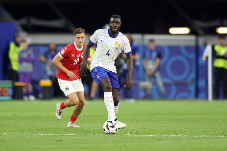 法国队3-1击败塞内加尔 于帕梅卡诺称全队倾尽全力