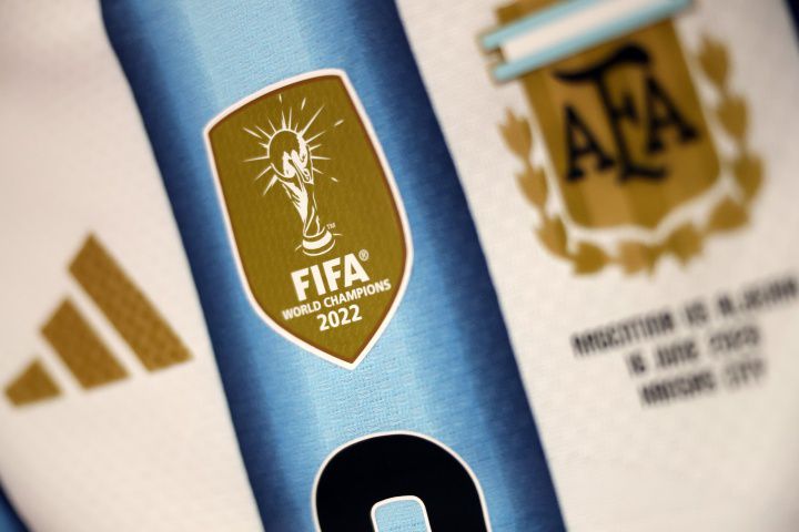 卫冕冠军登场！阿根廷队将佩戴世界杯冠军盾亮相🏆  第2张