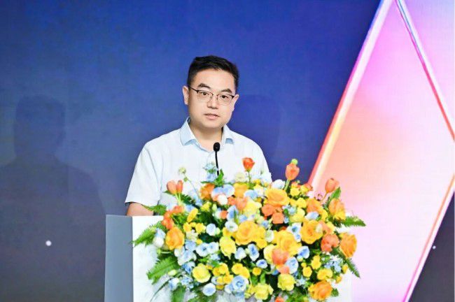 华为极简全闪数据中心2.0存储商业峰会广州举办 发布暨大附一院样板点 第2张 华为极简全闪数据中心2.0存储商业峰会广州举办 发布暨大附一院样板点 第2张