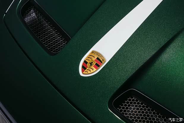保时捷911 GT3特别版官图发布 致敬初代356并配备25万英镑腕表 第5张 保时捷911 GT3特别版官图发布 致敬初代356并配备25万英镑腕表 第5张