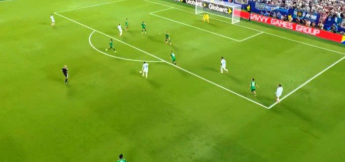 梅西帽子戏法世界杯16球追平纪录 阿根廷3-0阿尔及利亚取开门红 第22张 梅西帽子戏法世界杯16球追平纪录 阿根廷3-0阿尔及利亚取开门红 第22张