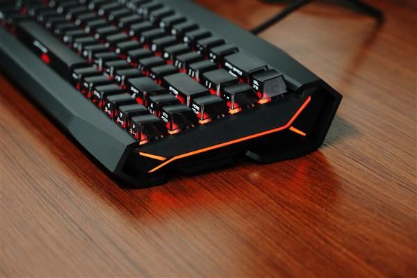 微星发布X68K紧凑型磁轴机械键盘:68键配列、8000Hz轮询率、全铝机身 第8张 微星发布X68K紧凑型磁轴机械键盘:68键配列、8000Hz轮询率、全铝机身 第8张