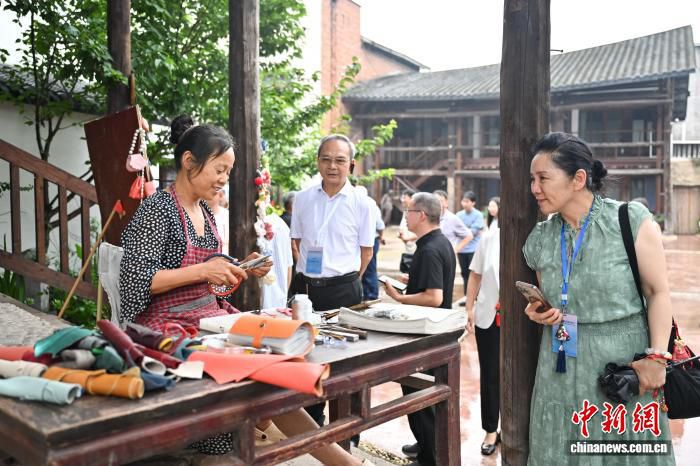 璧山七塘镇以艺术乡建激活乡村：文化融合产业走出新路  第3张