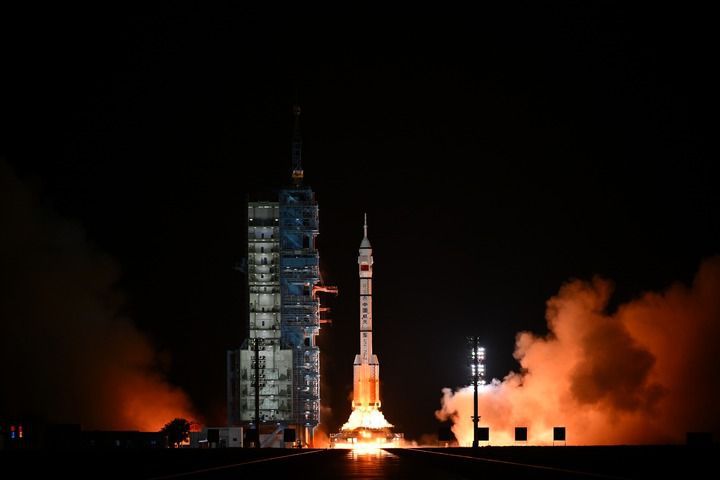 中国共产党成立105周年之际 中国共产党历史展览馆迎来参观热潮  第10张
