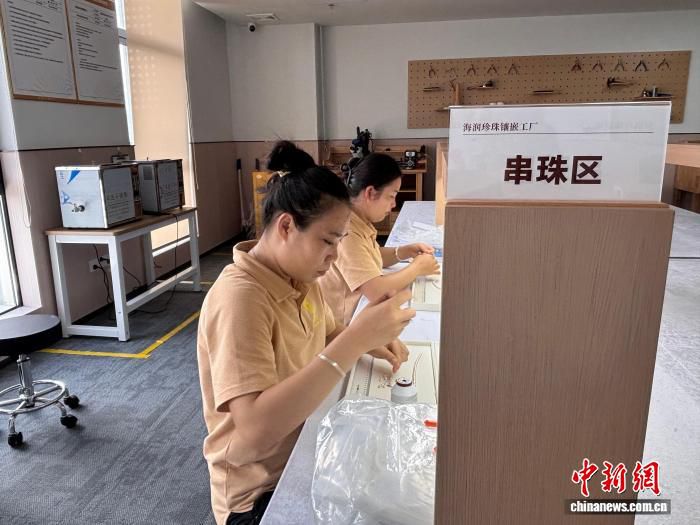 海南自贸港加工增值超百分之三十免关税政策覆盖全岛 企业加速生产椰浆粉  第2张