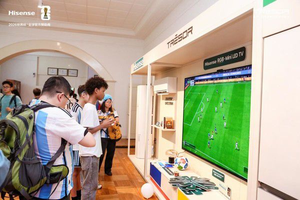 阿根廷世界杯首战梅西上演帽子戏法 海信RGB-Mini LED围挡同步亮相多个场景