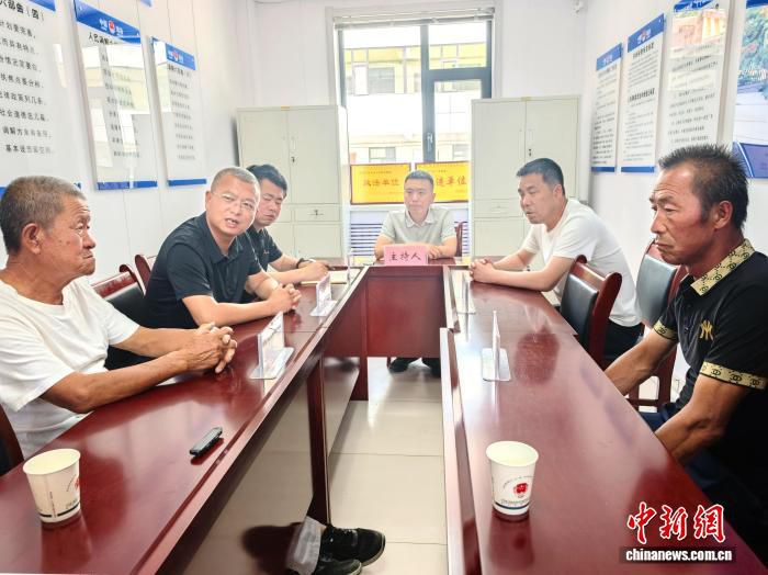 延川县打造“一站式”综治平台 让民众“只进一扇门,解决百家事” 第2张 延川县打造“一站式”综治平台 让民众“只进一扇门,解决百家事” 第2张