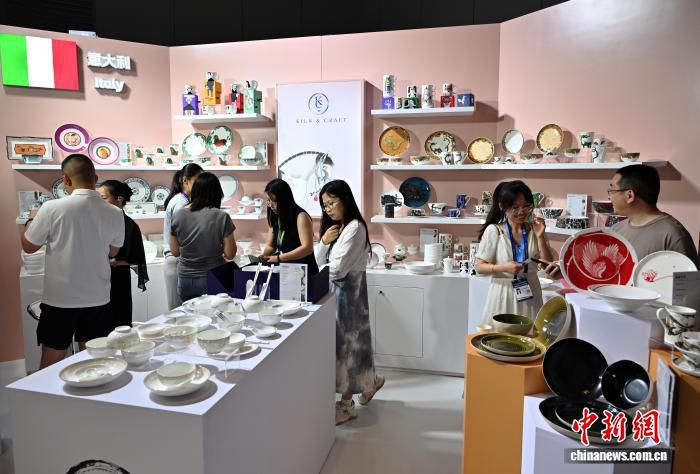 2026廊坊经洽会展示智慧物流:机器人自动取件、AI识别破损、无人配送送达 第2张 2026廊坊经洽会展示智慧物流:机器人自动取件、AI识别破损、无人配送送达 第2张