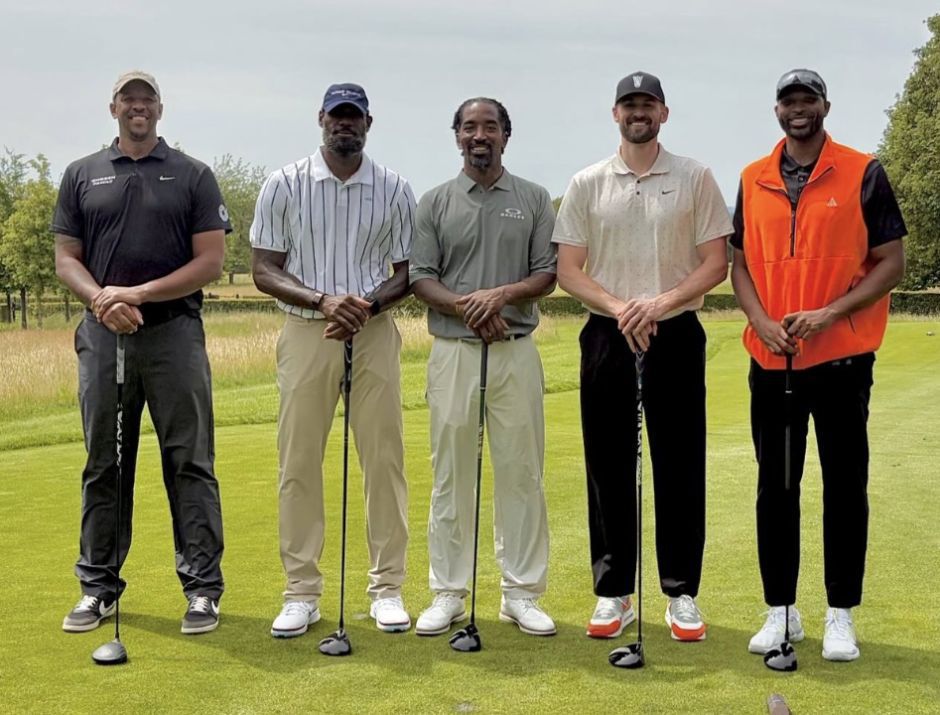ESPN记者斯皮尔斯:詹姆斯与乐福下赛季有望在湖人重逢 第4张 ESPN记者斯皮尔斯:詹姆斯与乐福下赛季有望在湖人重逢 第4张