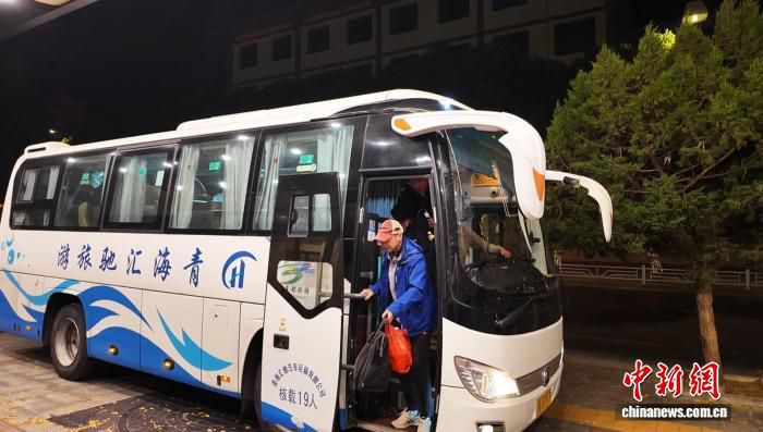 江苏游客在敦煌酒店获暖心接待 称地震后倍感安慰