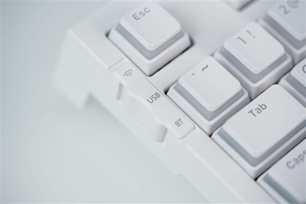 ikbc发布答案98S三模机械键盘 8000mAh电池支持多设备切换  第18张