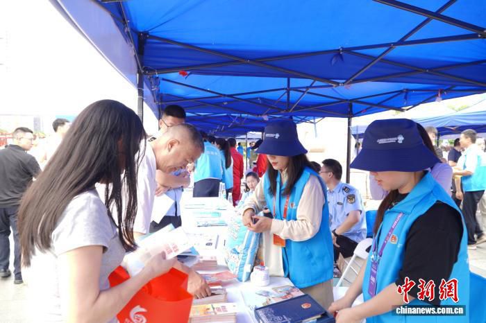 2026年江西省安全宣传咨询日暨“最美应急管理工作者”发布仪式在九江举行,10名先进个人获表彰 第1张 2026年江西省安全宣传咨询日暨“最美应急管理工作者”发布仪式在九江举行,10名先进个人获表彰 第1张