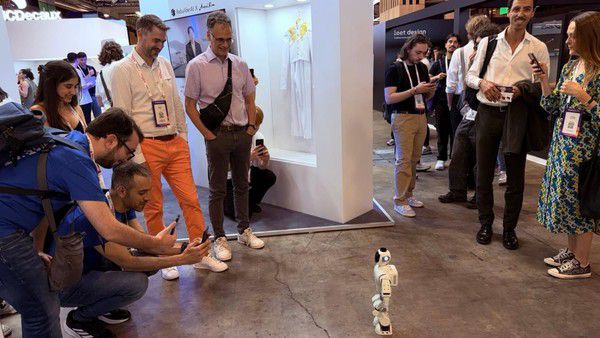 元点Zeroth携M1、W1机器人亮相VivaTech 2026 完成欧洲首秀  第3张