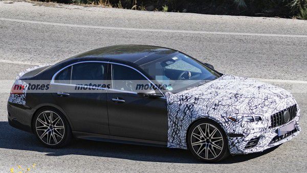 梅赛德斯-AMG C 53测试伪装减少,C 63预计退出产品序列 第1张 梅赛德斯-AMG C 53测试伪装减少,C 63预计退出产品序列 第1张
