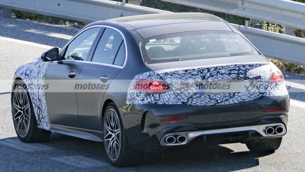 梅赛德斯-AMG C 53测试伪装减少,C 63预计退出产品序列 第2张 梅赛德斯-AMG C 53测试伪装减少,C 63预计退出产品序列 第2张