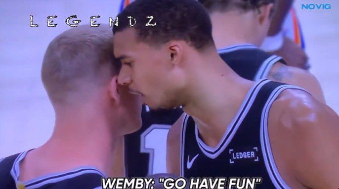 NBA赛场唇语解读:文班亚马指令引争议,赛季十大名场面回顾 第2张 NBA赛场唇语解读:文班亚马指令引争议,赛季十大名场面回顾 第2张