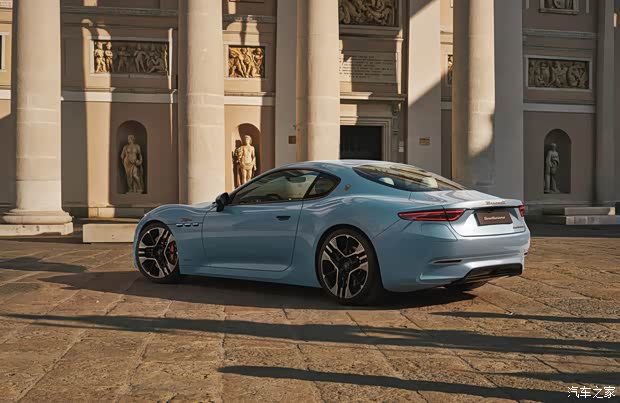 玛莎拉蒂发布新款GranTurismo、GranCabrio及Grecale官图  第6张